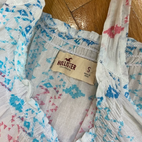 Cute summery top - Picture 3 of 3